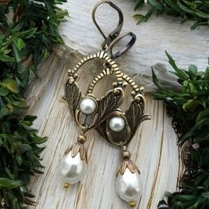 ANTHROPOLOGIE VINTAGE RUSTIC DROP EARRINGS